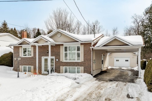 1726 Rue Letarte  Sherbrooke (Fleurimont), QC J1G 3G9