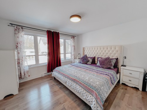 Chambre à coucher principale - 12 Rue Roger, Saint-Philippe, QC - Indoor Photo Showing Bedroom