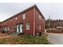 49 McKenna CRES  Saint John, NB E2K 4C9