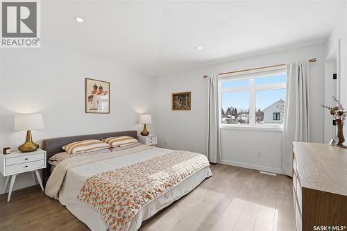 1041 4Th Street E, Saskatoon, SK - Indoor Photo Showing Bedroom