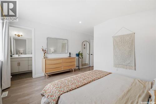 1041 4Th Street E, Saskatoon, SK - Indoor Photo Showing Bedroom