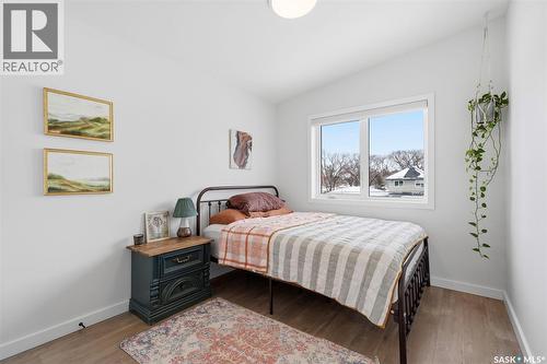 1041 4Th Street E, Saskatoon, SK - Indoor Photo Showing Bedroom