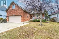 286 GEORGE STREET  Sarnia, ON N7T 4P4