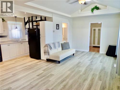 562 Beach Boulevard, Hamilton, ON - Indoor