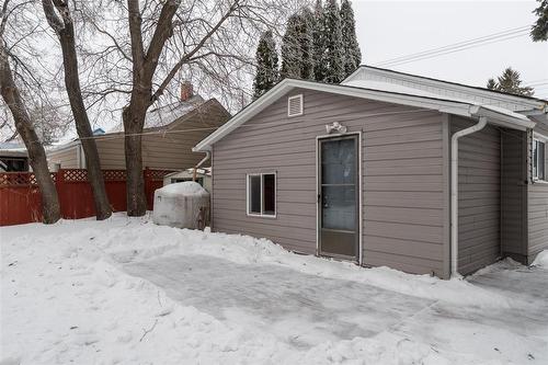 124 Berrydale Avenue, Winnipeg, MB 