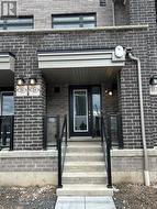 24 ESQUIRE WAY E  Whitby, ON L1R 3K4