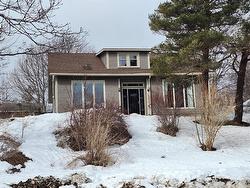 300 Topsail Road  St. John's, NL A1E 2B5