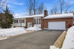 951 Rue de Monaco  Mont-Saint-Hilaire, QC J3H 4N4