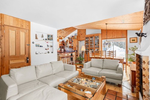 Salon - 1312 8E Rang, Val-David, QC - Indoor Photo Showing Living Room