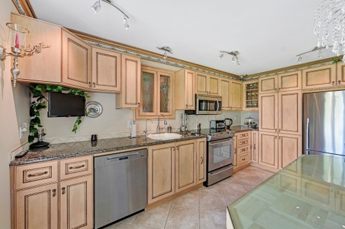 Cuisine - 216 Route 202 E., Bedford - Canton, QC - Indoor Photo Showing Kitchen