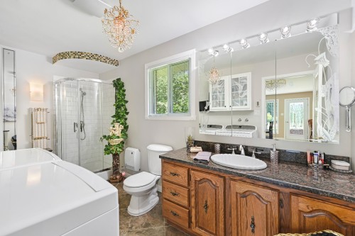 Salle de bains - 216 Route 202 E., Bedford - Canton, QC - Indoor Photo Showing Bathroom