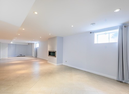 Sous-sol - 7556 Boul. Lévesque E., Laval (Duvernay), QC - Indoor With Fireplace