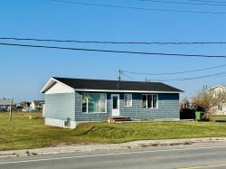 666 Ch. des Caps  Les Îles-De-La-Madeleine, QC G4T 2T3