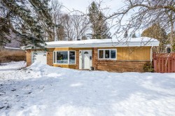 129 Flamingo Drive  Beaconsfield, QC H9W 2T3