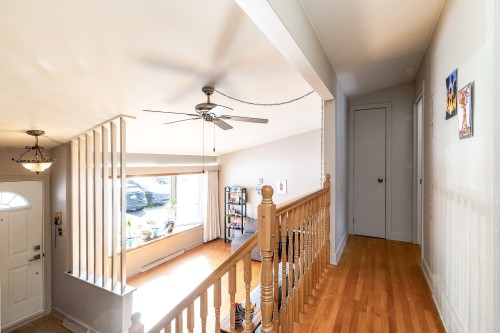 Hall d'entrée/Vestibule - 129 Flamingo Drive, Beaconsfield, QC - Indoor Photo Showing Other Room