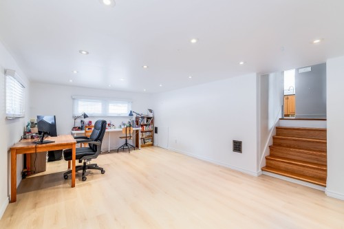 Salle familiale - 129 Flamingo Drive, Beaconsfield, QC - Indoor Photo Showing Other Room