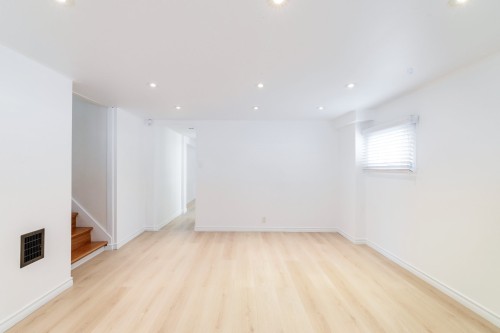 Salle familiale - 129 Flamingo Drive, Beaconsfield, QC - Indoor Photo Showing Other Room