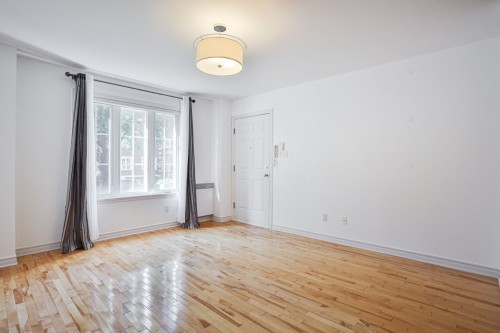 Salon - 2336 Rue Harriet-Quimby, Montréal (Saint-Laurent), QC - Indoor Photo Showing Other Room