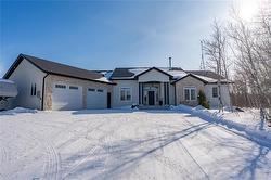 46 Tall Grass RD  Ste Anne, MB R5H 0C1
