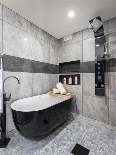 420 Jackman Rd, West St Paul, MB 