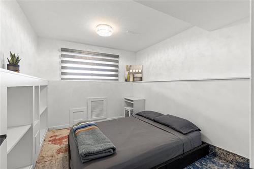 420 Jackman Rd, West St Paul, MB 