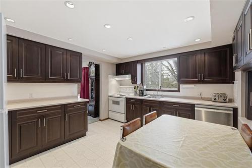 18 Edgemont Dr, Winnipeg, MB 