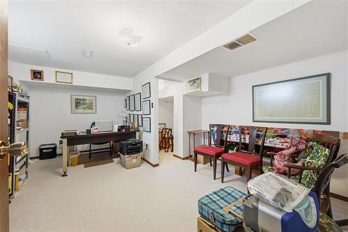 18 Edgemont Dr, Winnipeg, MB 