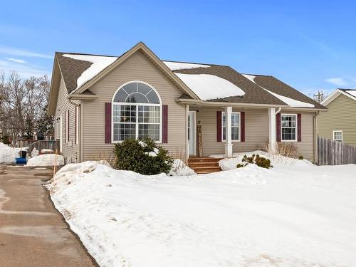 11 Picton Beete Crescent  Stratford, PE C1B 0C1