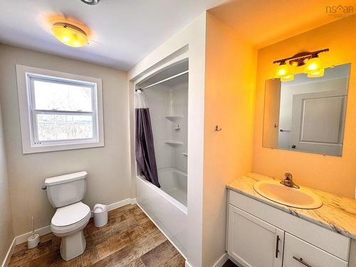 62 Mash Lane, West Bay, NS 
