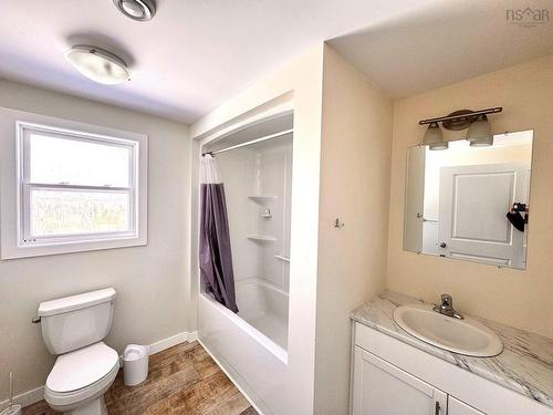 62 Mash Lane, West Bay, NS 