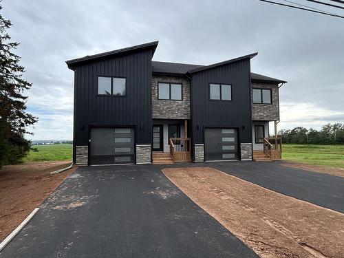 250 Ferry Road, Cornwall, PE - Outdoor