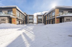 C-144 Ch. du Tour-du-Lac  Sainte-Agathe-Des-Monts, QC J8C 2Z8