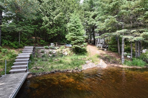 Accès au plan d'eau - Ch. Cambria, Gore, QC 