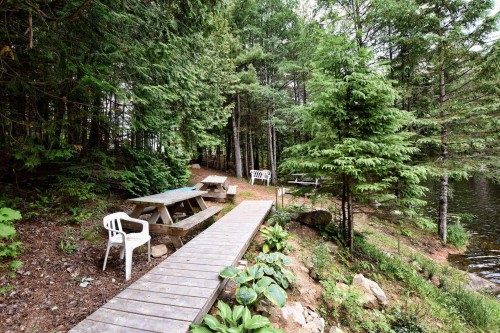 Accès au plan d'eau - Ch. Cambria, Gore, QC 