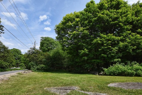 Accès au plan d'eau - Ch. Cambria, Gore, QC 