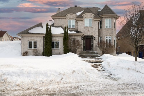 675 Rue de Fribourg  Laval (Auteuil), QC H7K 3Y4