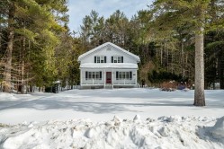 1528 Mtée Sauvage  Prévost, QC J0R 1T0