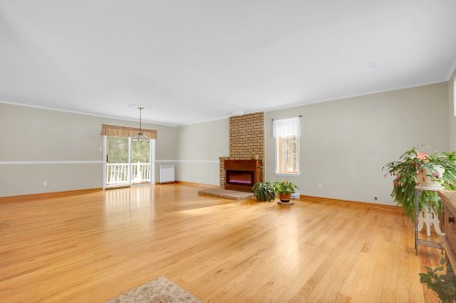 Living Room - 1528 Mtée Sauvage, Prévost, QC - Indoor Photo Showing Living Room