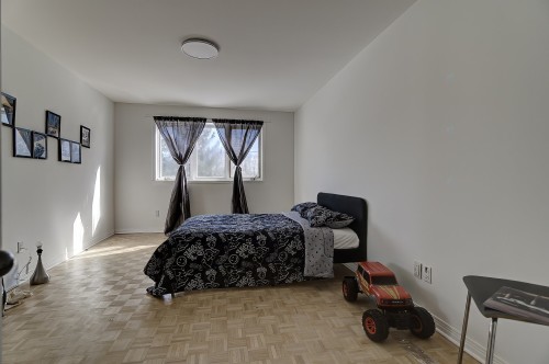 Chambre à coucher - 9001 Crois. Rimouski, Brossard, QC - Indoor Photo Showing Bedroom
