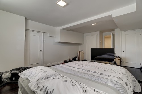 Chambre à coucher - 9001 Crois. Rimouski, Brossard, QC - Indoor Photo Showing Bedroom