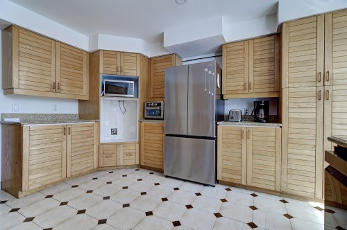 Cuisine - 9001 Crois. Rimouski, Brossard, QC - Indoor Photo Showing Kitchen