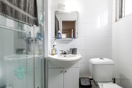 Bathroom - 5765  - 5767 Av. Fairside, Côte-Saint-Luc, QC - Indoor Photo Showing Bathroom