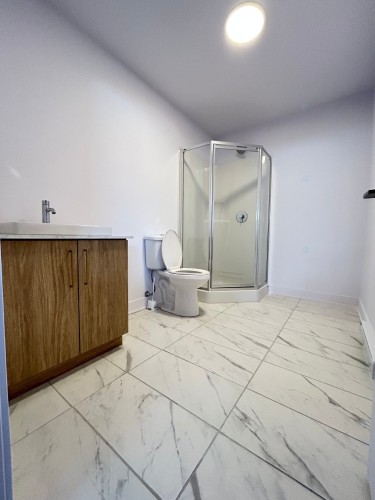 Salle de bains - 19 Rue De L'Hirondelle, Brownsburg-Chatham, QC - Indoor Photo Showing Other Room