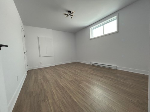 Chambre à coucher - 19 Rue De L'Hirondelle, Brownsburg-Chatham, QC - Indoor Photo Showing Other Room