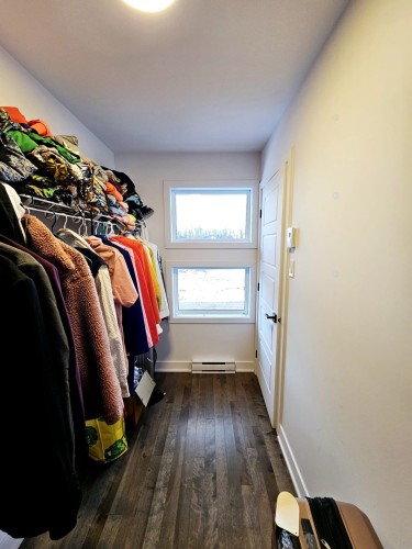Penderie (Walk-in) - 19 Rue De L'Hirondelle, Brownsburg-Chatham, QC - Indoor With Storage