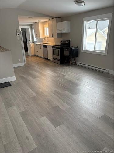 29 Railway Ave, Pointe-Du-Chêne, NB 