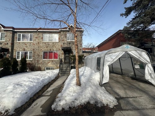 4593 Av. Montclair  Montréal (Côte-Des-Neiges/Notre-Dame-De-Grâce), QC H4B 2J8