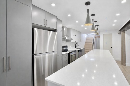 Cuisine - 4089A-4089 Av. De Lorimier, Montréal (Le Plateau-Mont-Royal), QC - Indoor Photo Showing Kitchen With Upgraded Kitchen