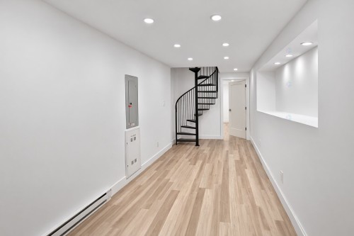 Salon - 4089A-4089 Av. De Lorimier, Montréal (Le Plateau-Mont-Royal), QC - Indoor Photo Showing Other Room