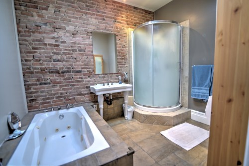 Bathroom - 4357 Av. Christophe-Colomb, Montréal (Le Plateau-Mont-Royal), QC - Indoor Photo Showing Bathroom